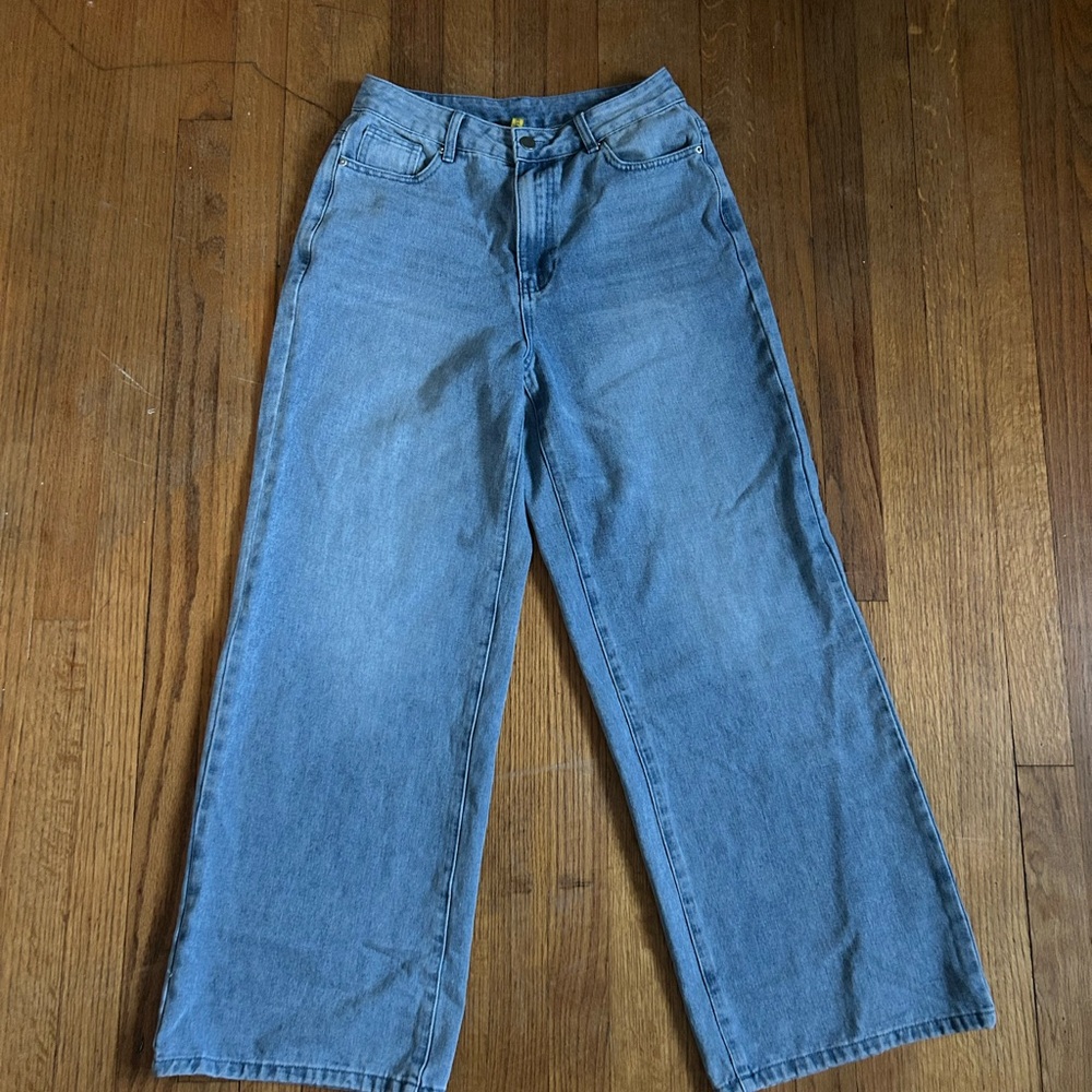 Classic Blue Jeans
Unisex